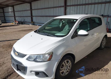 2017 Chevrolet Sonic Lt Auto z USA, uszkodzony, nr VIN 1G1JG6SHXH4173494